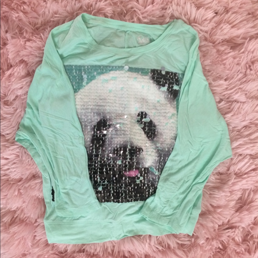 ⬇️Justice Panda sequin shirt